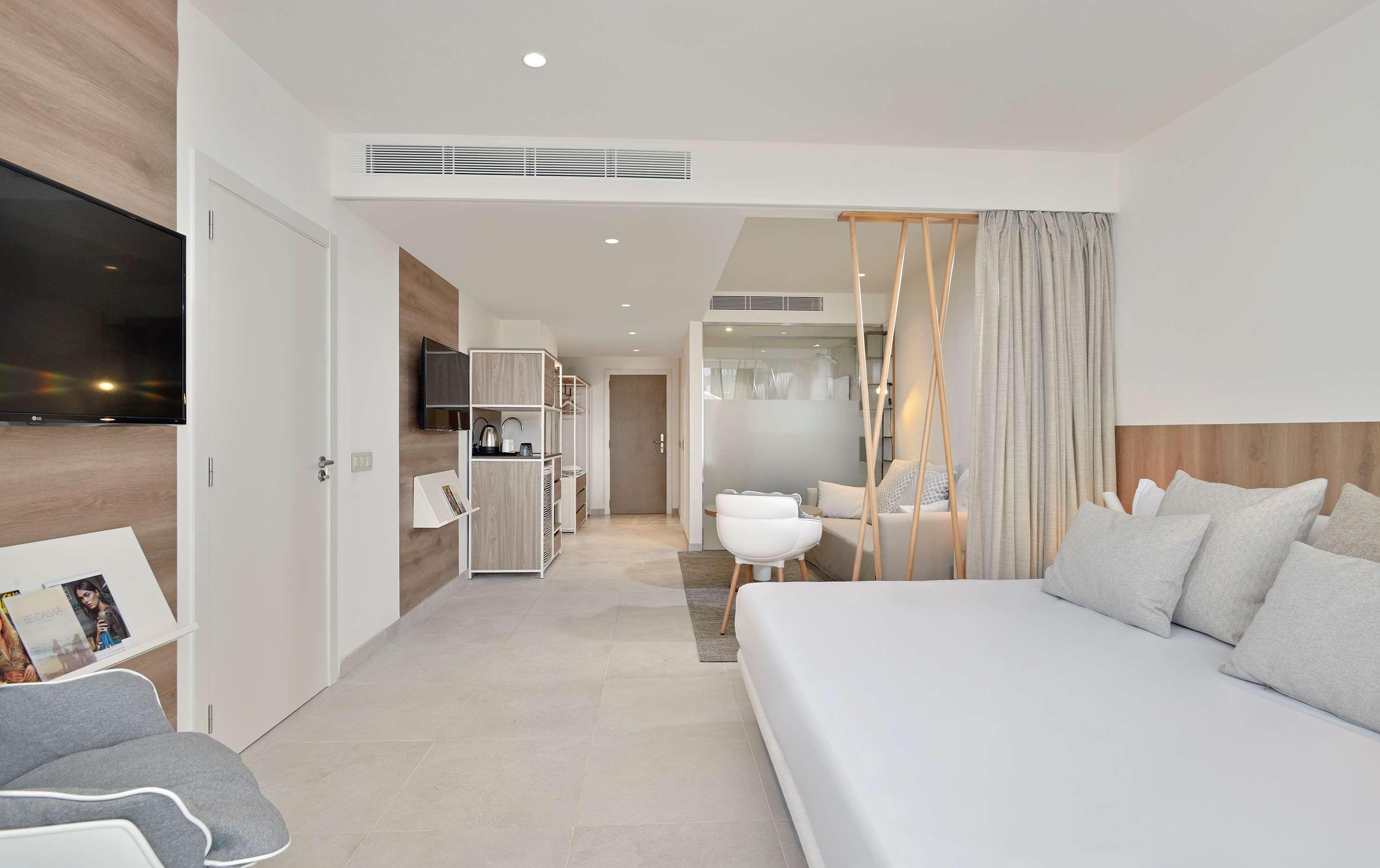 Innside By Melia Calvia Beach Magaluf  Exterior photo